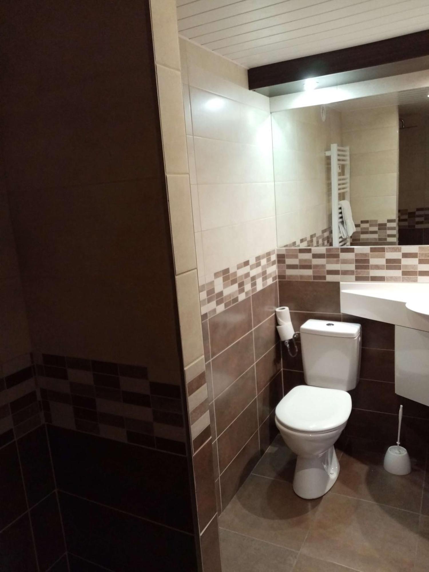 Brit Hotel St-Quentin/Nord Fayet  Dış mekan fotoğraf