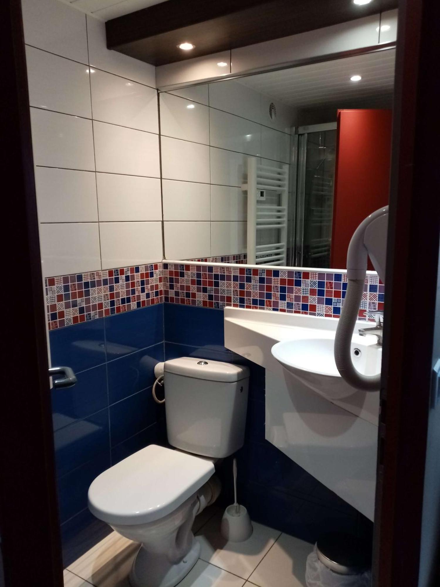 Brit Hotel St-Quentin/Nord Fayet  Dış mekan fotoğraf