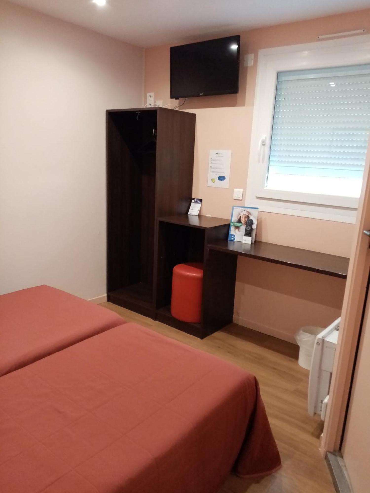 Brit Hotel St-Quentin/Nord Fayet  Dış mekan fotoğraf