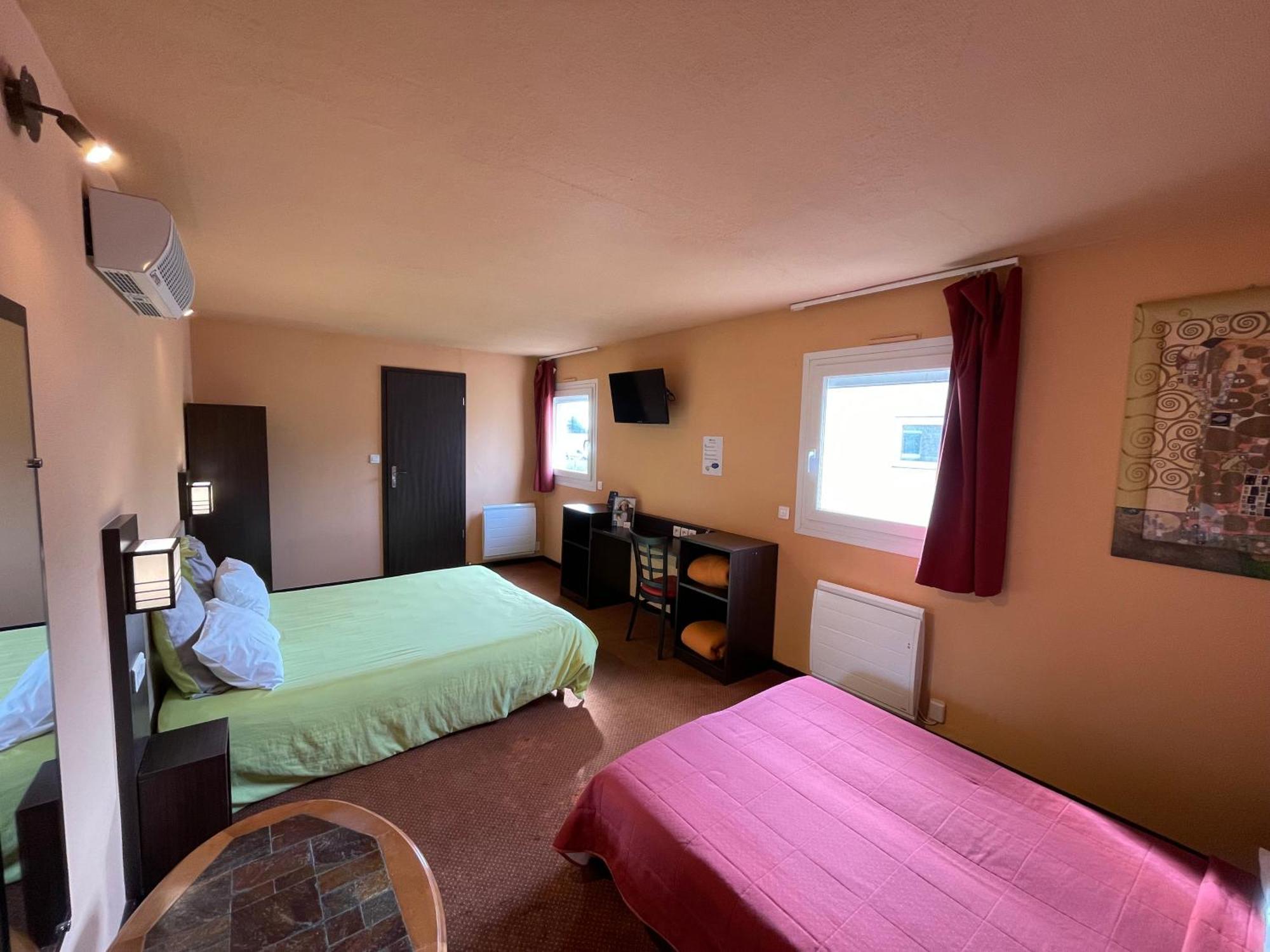 Brit Hotel St-Quentin/Nord Fayet  Dış mekan fotoğraf