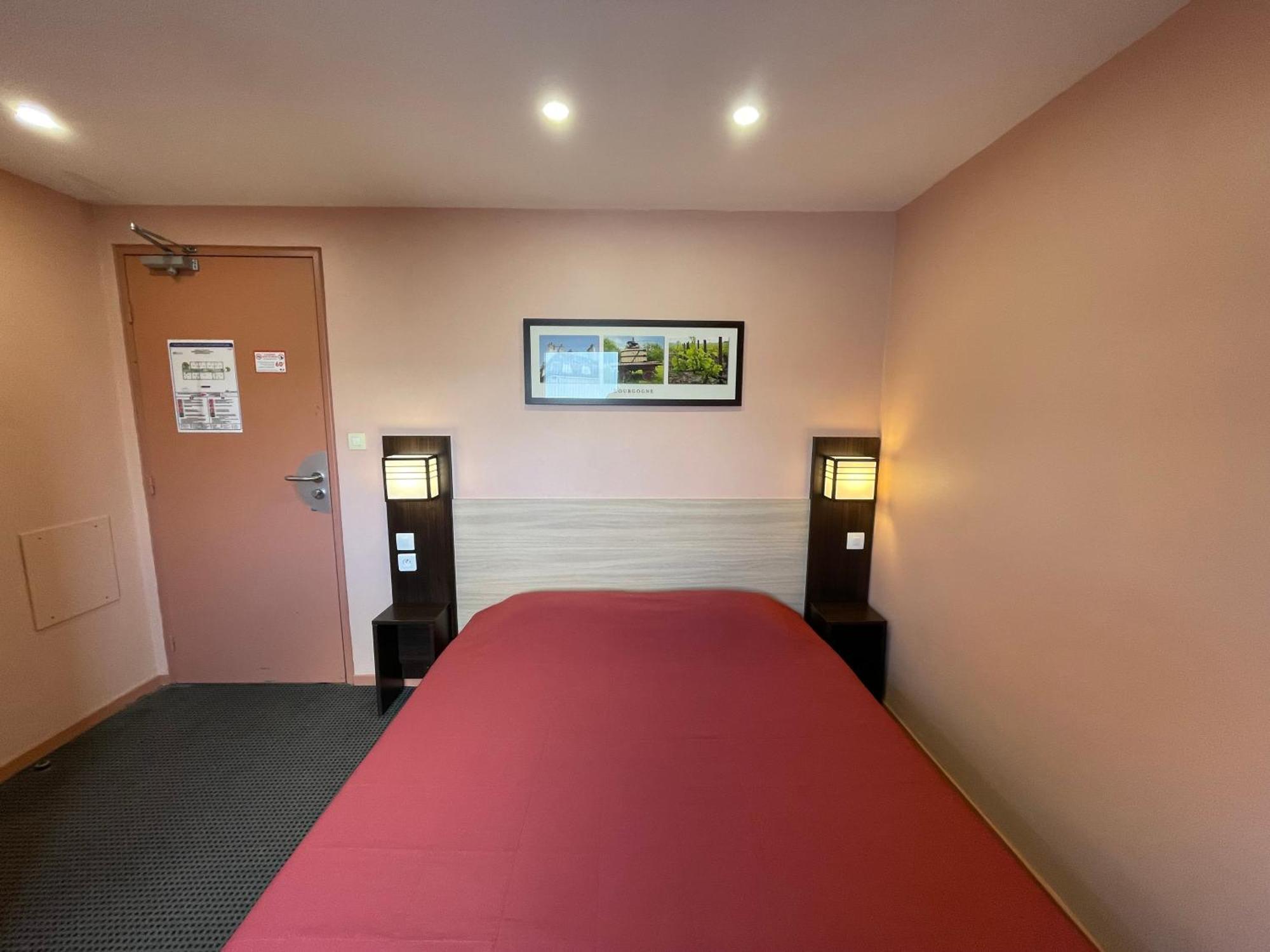 Brit Hotel St-Quentin/Nord Fayet  Dış mekan fotoğraf