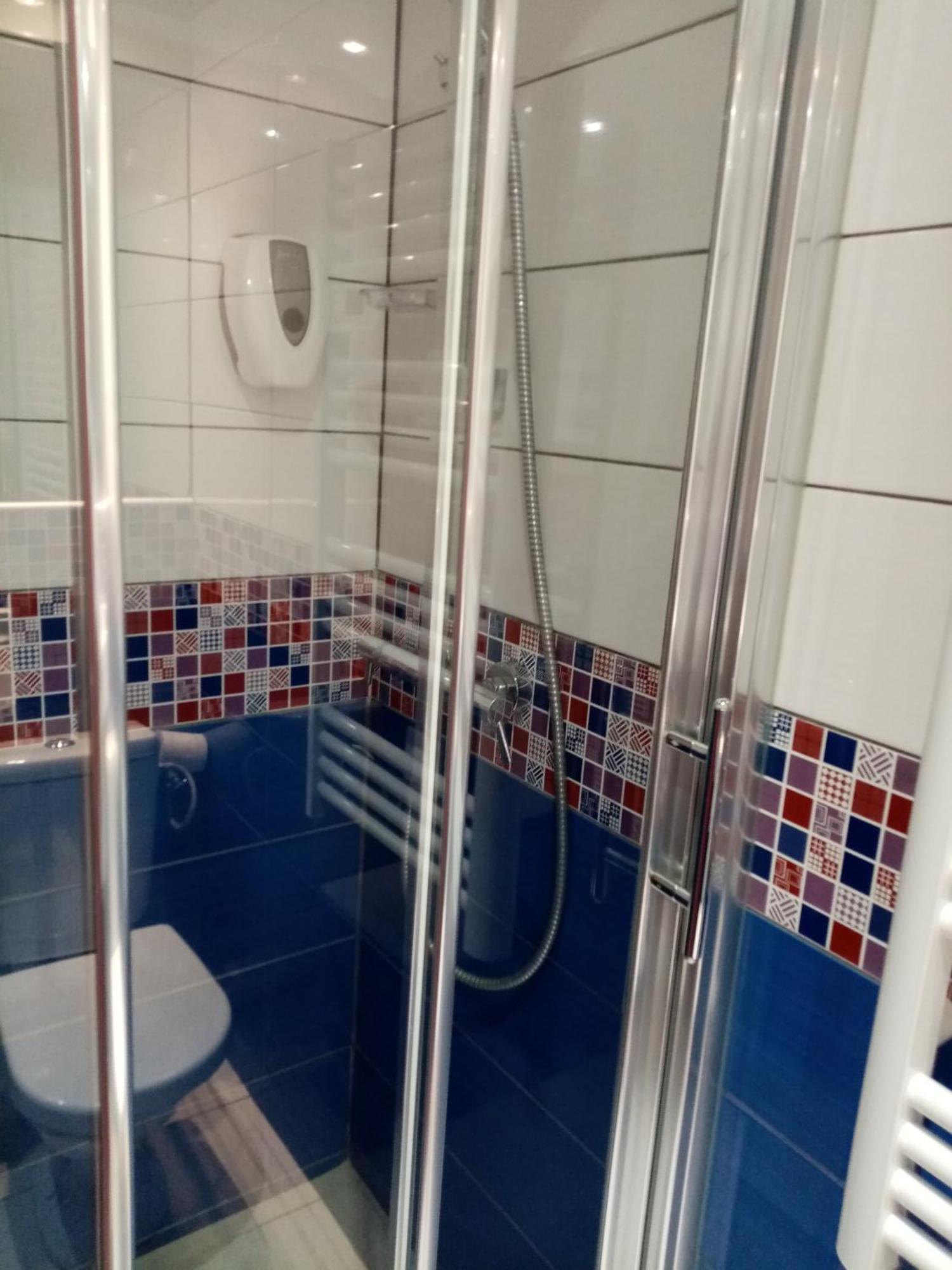 Brit Hotel St-Quentin/Nord Fayet  Dış mekan fotoğraf